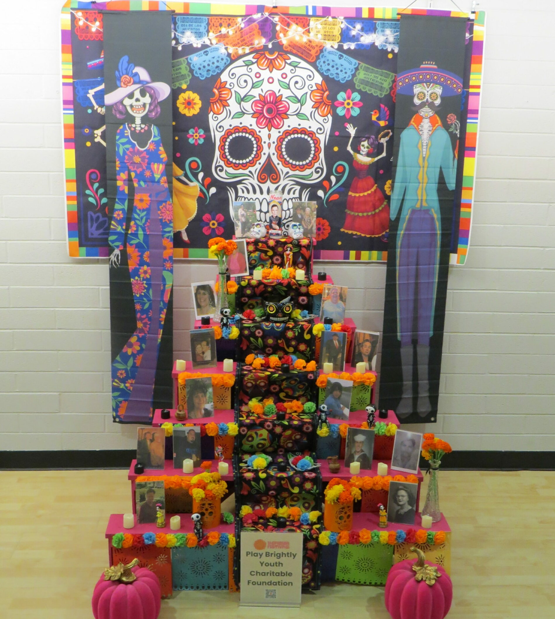 Main Story: Dia De Los Muertos Honors Family, Friends With Ornate ...